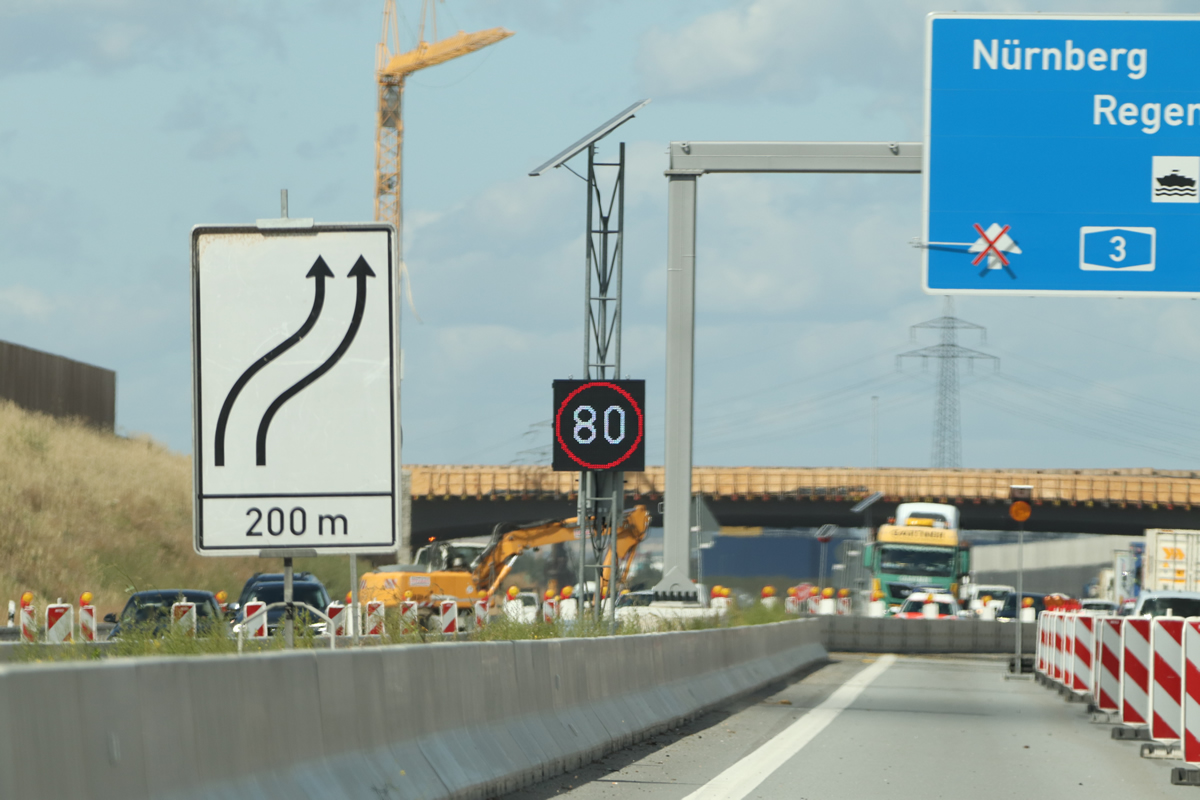 LED-Stauwarnanlage