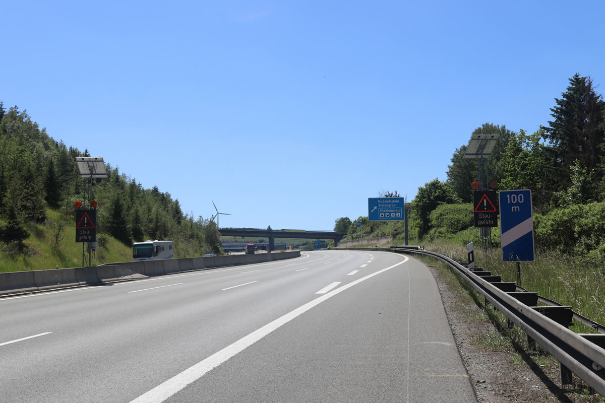 LED-Stauwarnanlage