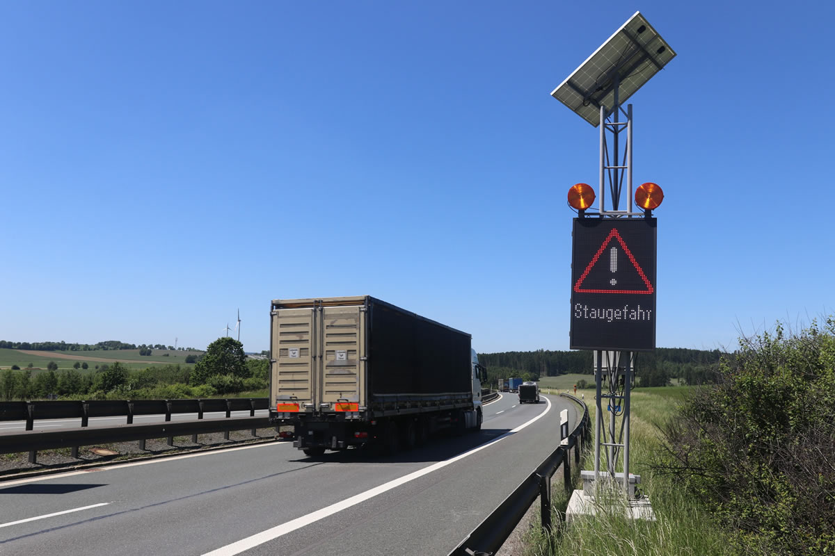 LED-Stauwarnanlage